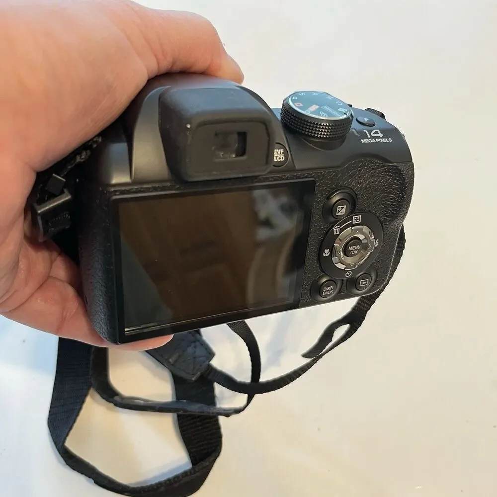 Fujifilm FinePix S4500 Compact Digital Bridge Camera 14MP CCD 30x Zoom